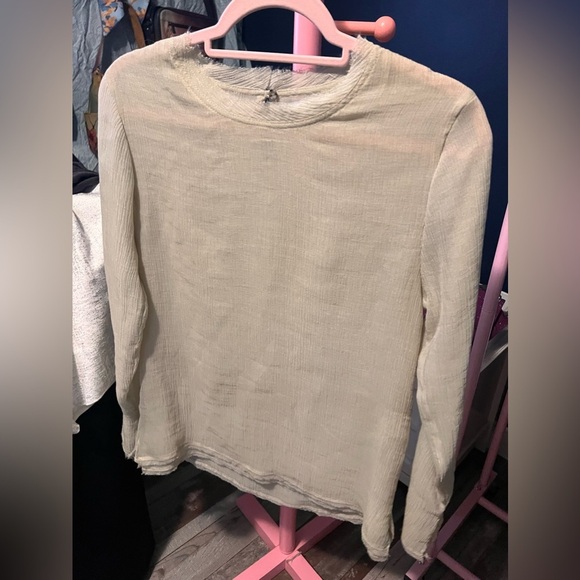 Zara plisse crinkle gauze blouse. Size S. Uncut detail on collar and sleeves. - Picture 1 of 4